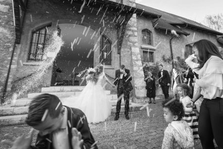 Mariage de Vanessa & Fabian  à L'église de Satigny - Photo : Julie Rheme