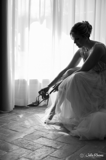 Mariage_Wedding_Chaussure_JimmyChoo_Bonmont_Chateau_Golf_Suisse_Photographe_Destination_Luxury_FineArt_JulieRheme